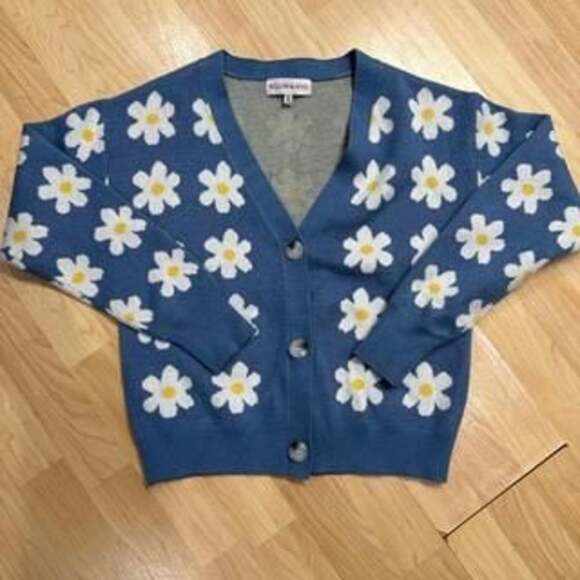 Other Sweaters - Willow & Wind Blue Daisy Cardigan, Women's Floral Sweater M
